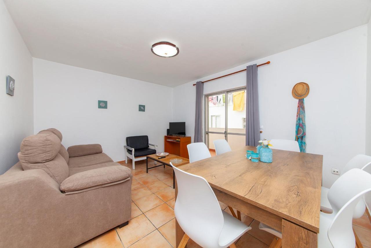 B18 - Village Street Apartment ラゴス エクステリア 写真