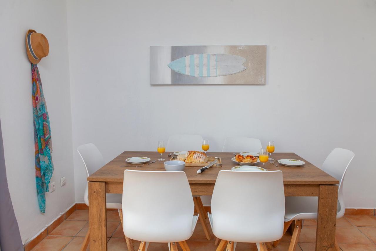 B18 - Village Street Apartment ラゴス エクステリア 写真