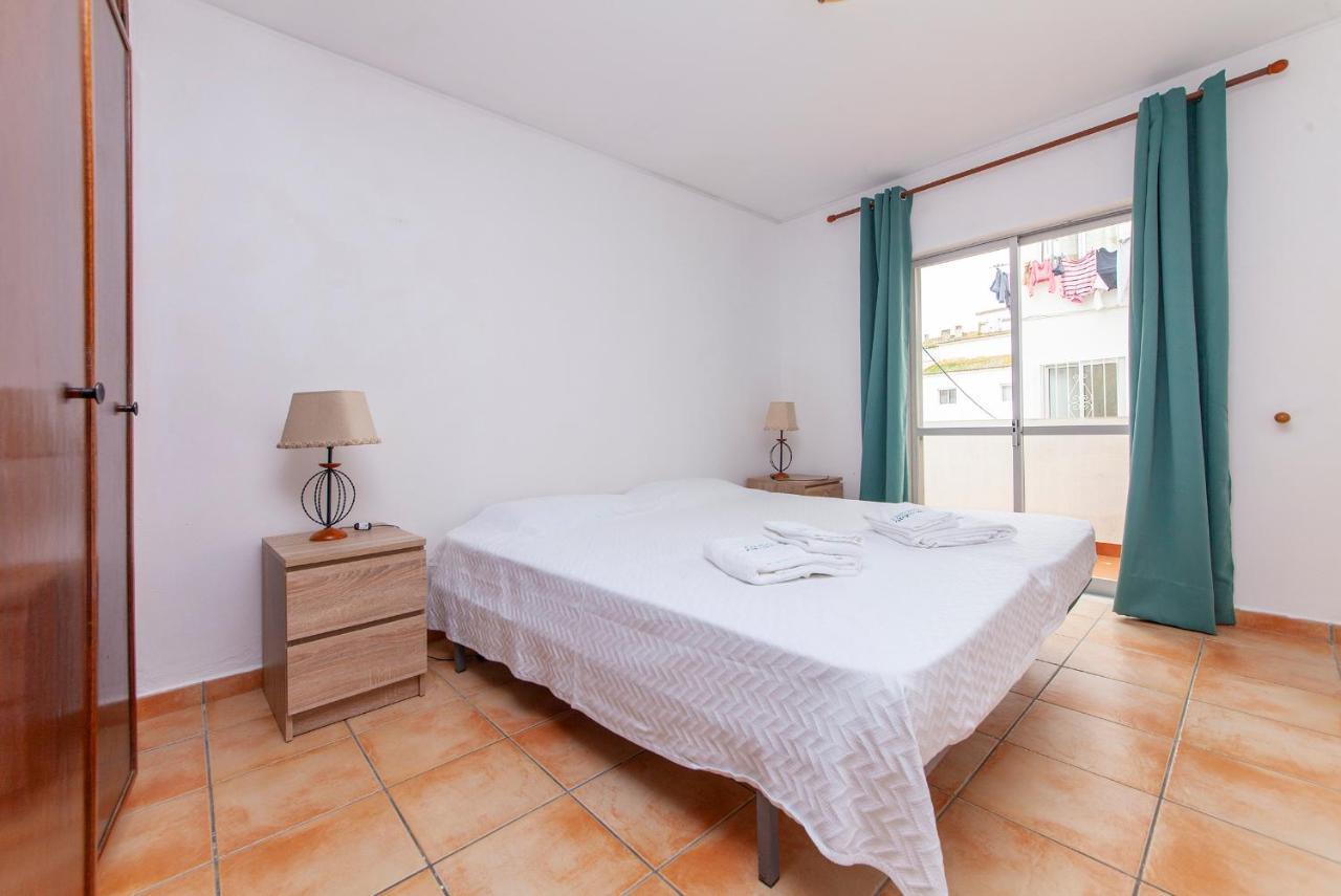 B18 - Village Street Apartment ラゴス エクステリア 写真