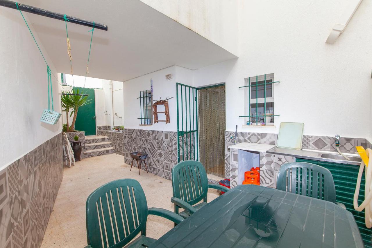B18 - Village Street Apartment ラゴス エクステリア 写真