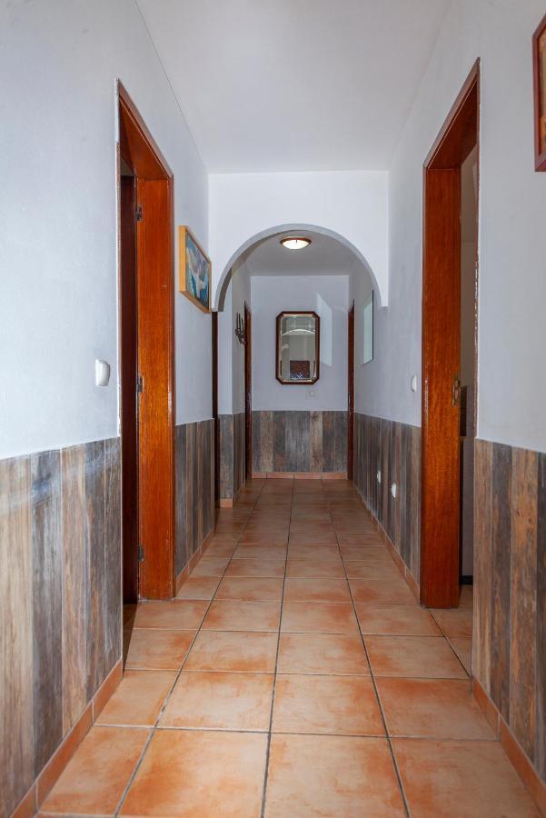 B18 - Village Street Apartment ラゴス エクステリア 写真