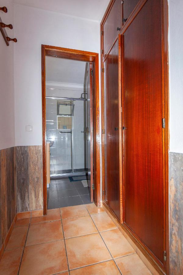 B18 - Village Street Apartment ラゴス エクステリア 写真